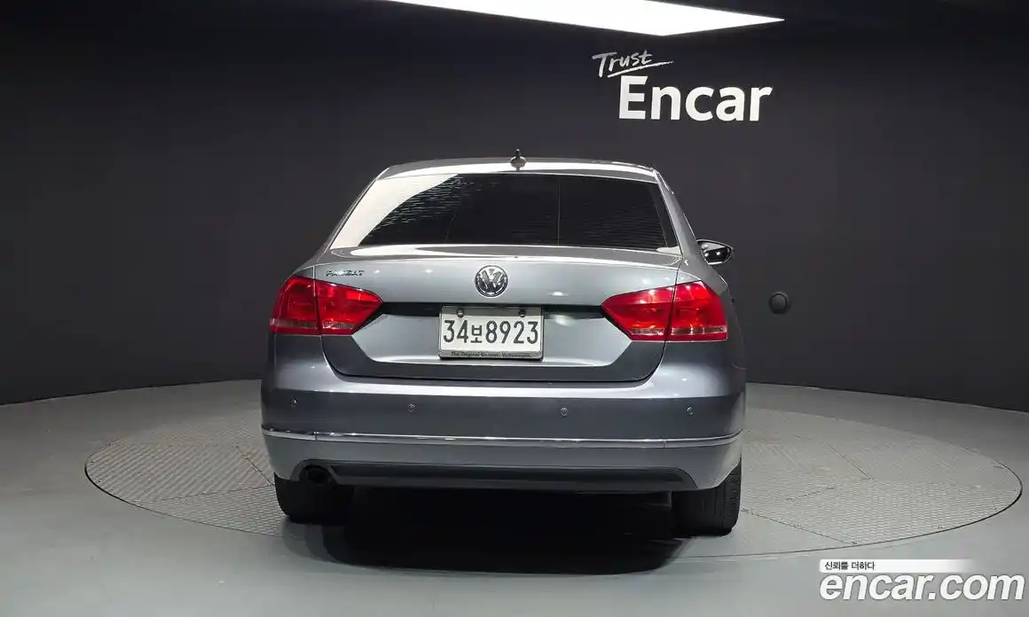 Volkswagen Passat 2015 2.0 Автомат в Москве № 215346, фото 5