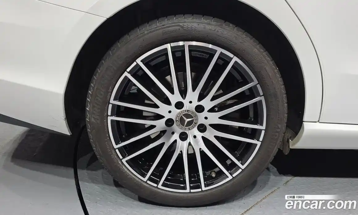 Mercedes-Benz C-Class 2023 2.0 Автомат в Москве № 220653, фото 9