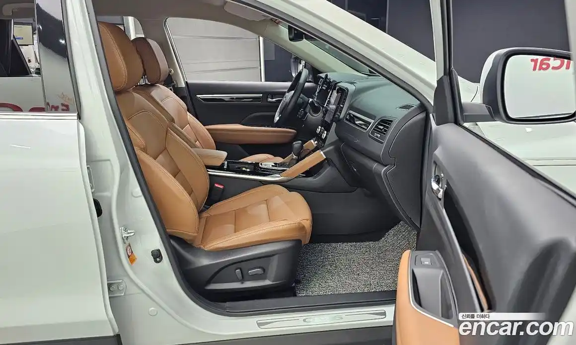 Renault QM6 2024 2.0 Автомат в Москве № 222153, фото 4