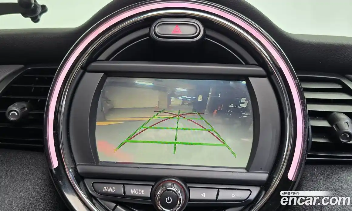 Mini Cooper 2015 1.5 Автомат в Москве № 223107, фото 14