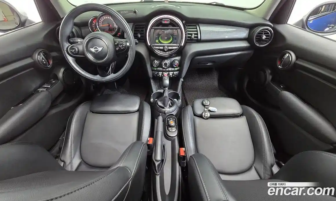 Mini Cooper 2015 1.5 Автомат в Москве № 223107, фото 5