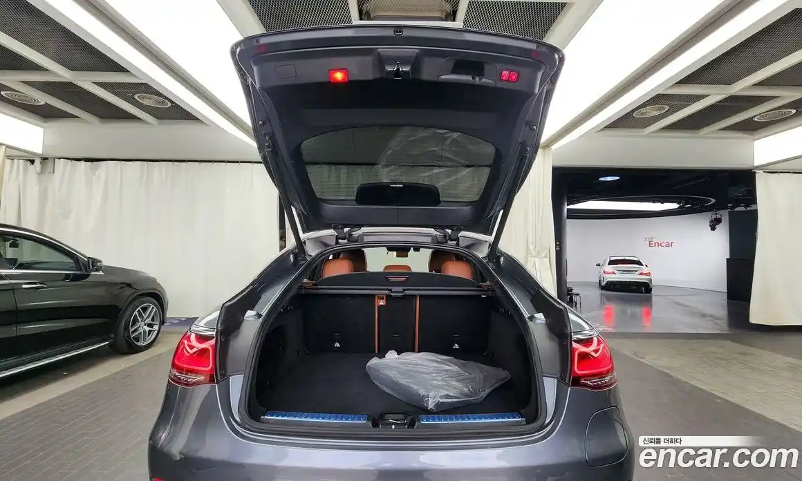 Mercedes-Benz GLC-Class 2021 2.0 Автомат в Москве № 225025, фото 2