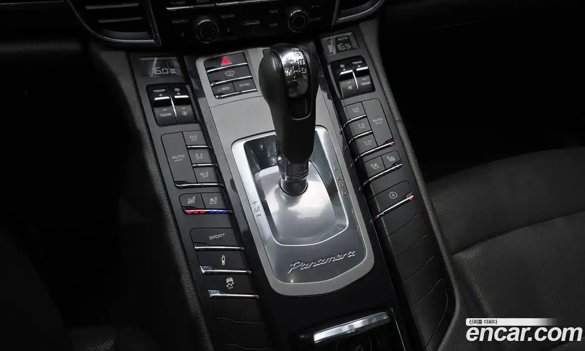 Porsche Panamera 2015 3.6 Автомат в Москве № 225726, фото 14