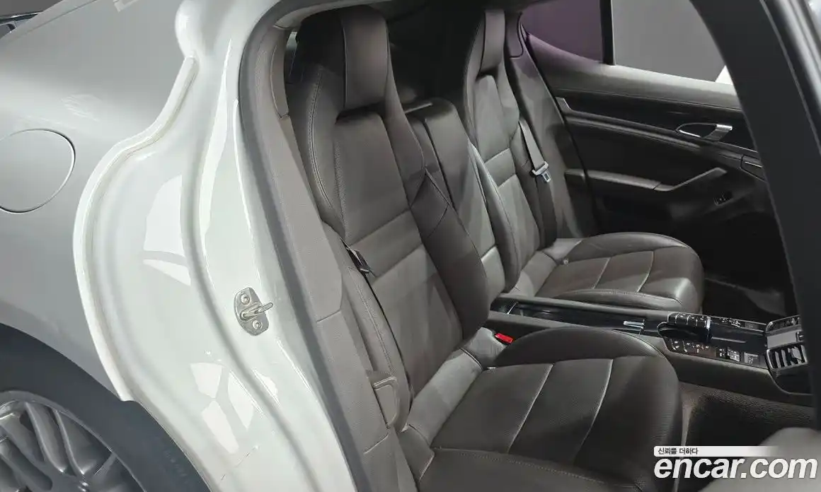 Porsche Panamera 2015 3.6 Автомат в Москве № 225726, фото 16