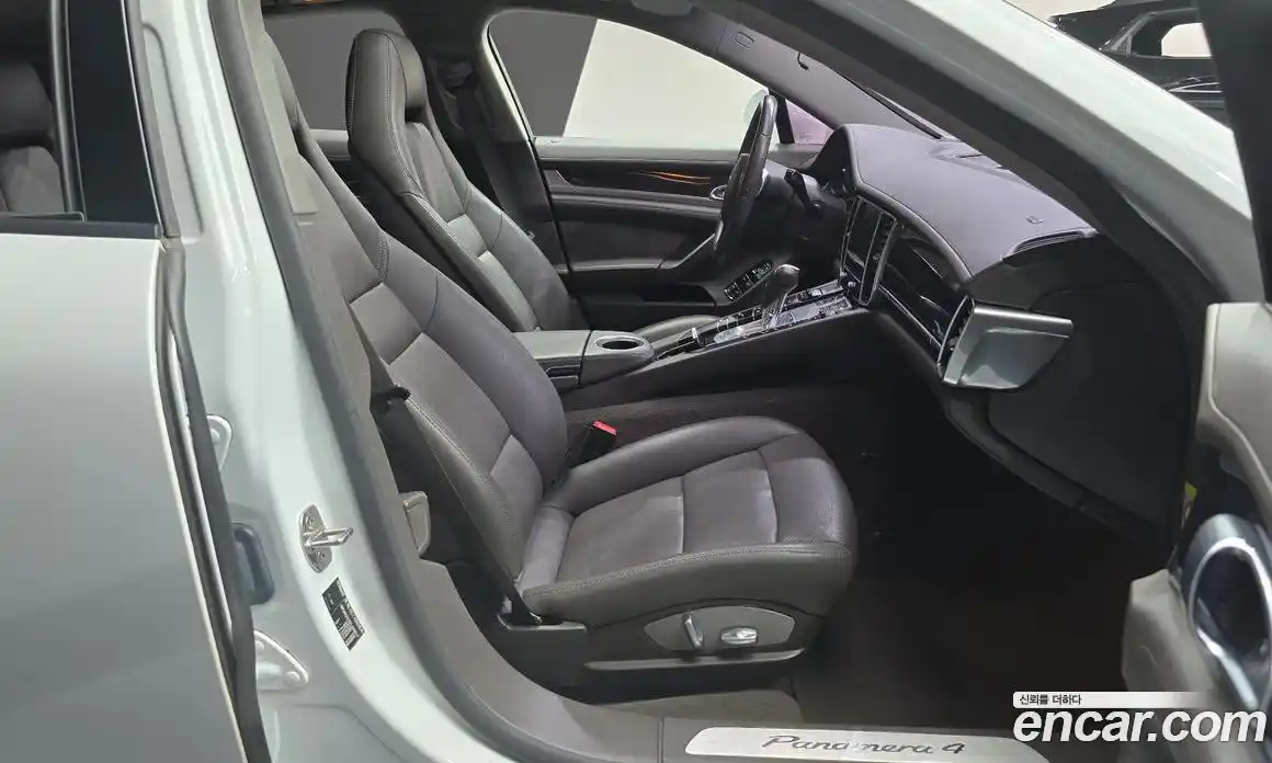 Porsche Panamera 2015 3.6 Автомат в Москве № 225726, фото 6