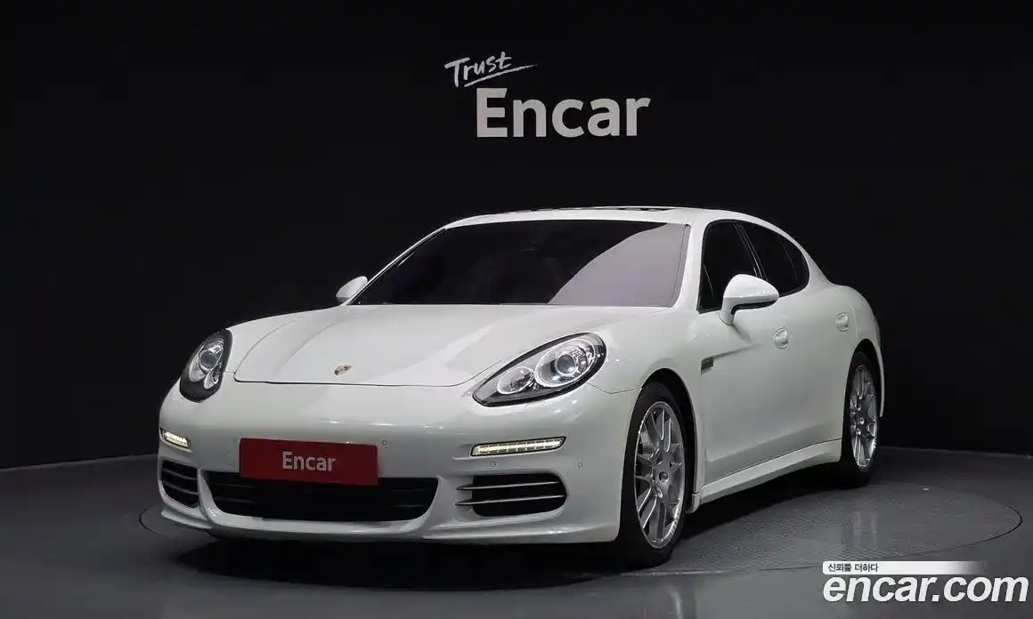 Porsche Panamera 2015 3.6 Автомат в Москве № 225726, фото 10