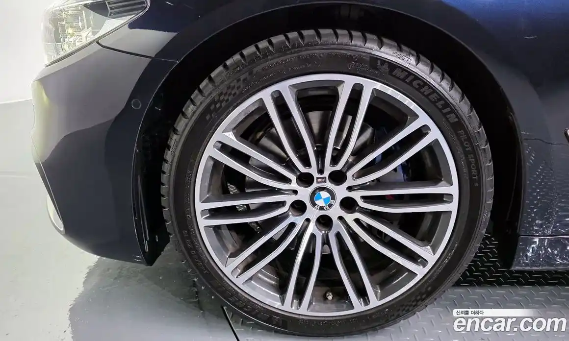 BMW 5-Series 2019 2.0 Автомат в Москве № 228938, фото 12