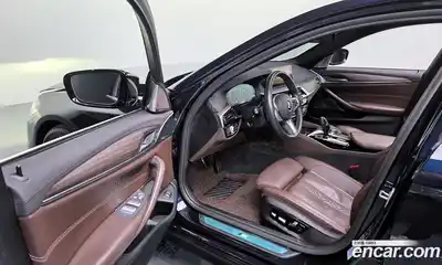 BMW 5-Series 2019 2.0 Автомат в Москве № 228938, миниатюра 4