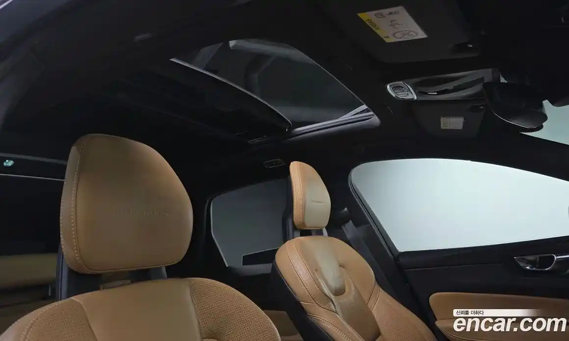 Volvo XC60 2018 2.0 Автомат в Москве № 230608, фото 8