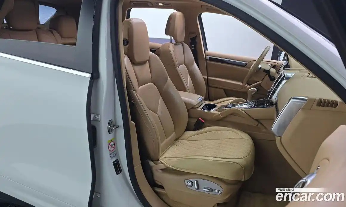 Porsche Cayenne 2013 3.0 Автомат в Москве № 231002, фото 14