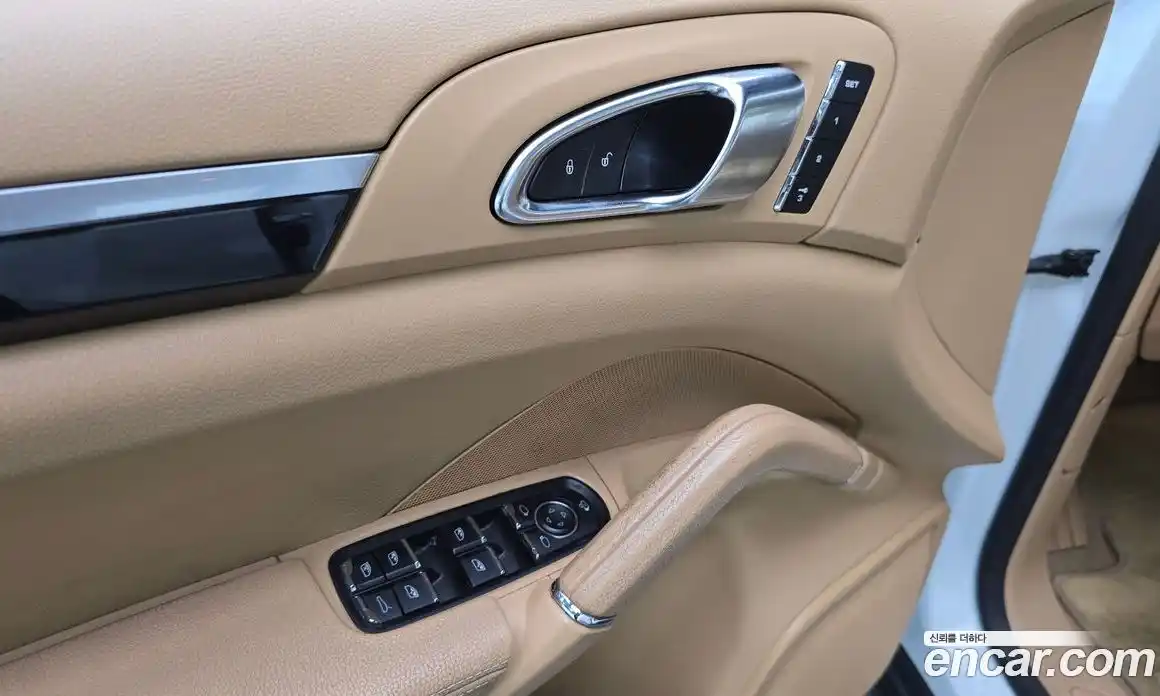 Porsche Cayenne 2013 3.0 Автомат в Москве № 231002, фото 16