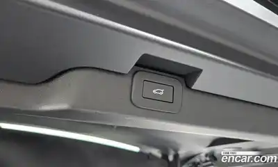 Land Rover Discovery 2025 3.0 Автомат в Москве № 231129, миниатюра 3