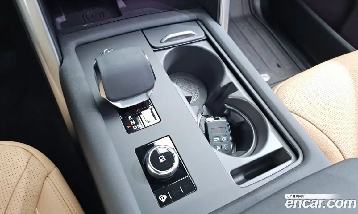 Land Rover Discovery 2025 3.0 Автомат в Москве № 231129, фото 5