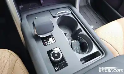 Land Rover Discovery 2025 3.0 Автомат в Москве № 231129, миниатюра 5