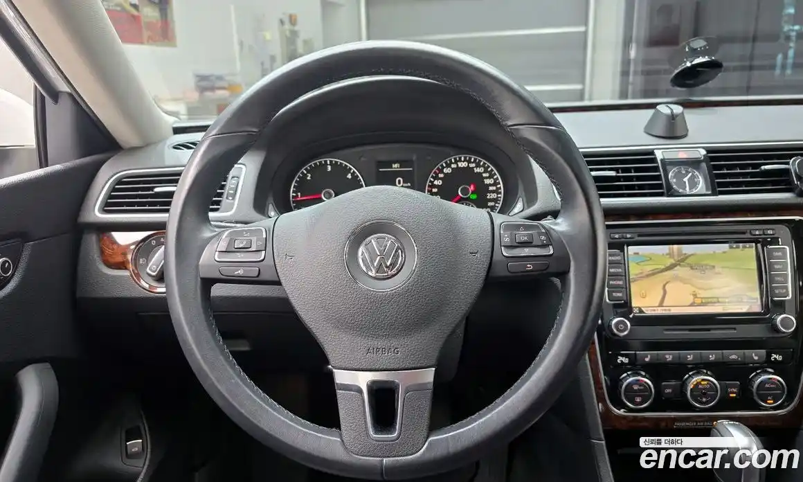 Volkswagen Passat 2012 2.0 Автомат в Москве № 232082, фото 16
