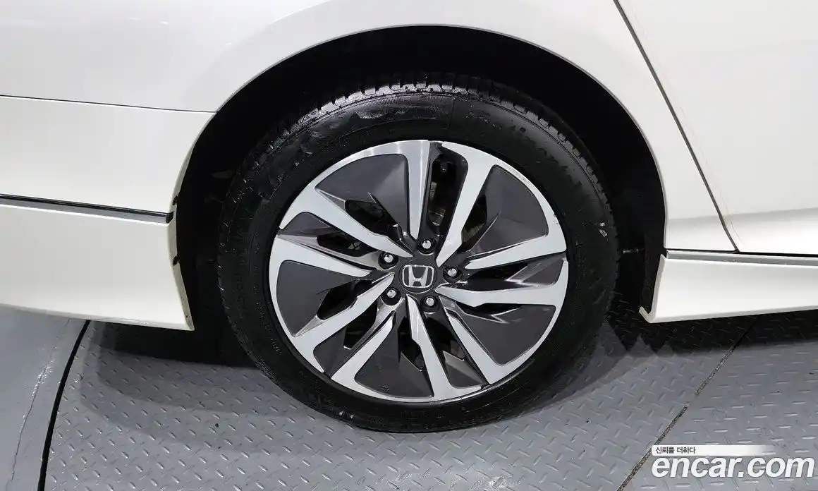 Honda Accord 2018 2.0 Автомат в Москве № 232910, фото 17