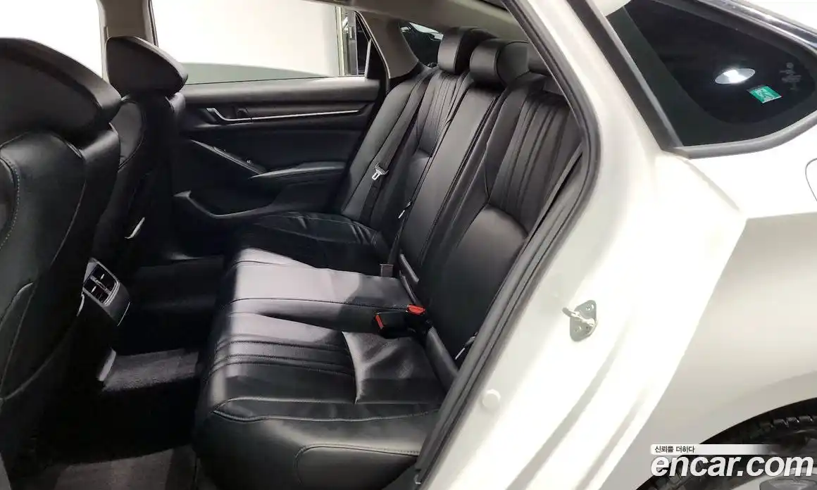 Honda Accord 2018 2.0 Автомат в Москве № 232910, фото 20