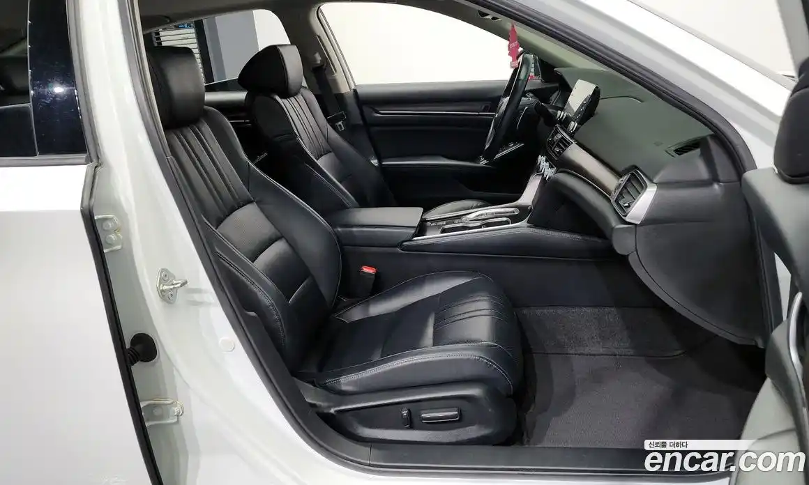 Honda Accord 2018 2.0 Автомат в Москве № 232910, фото 6