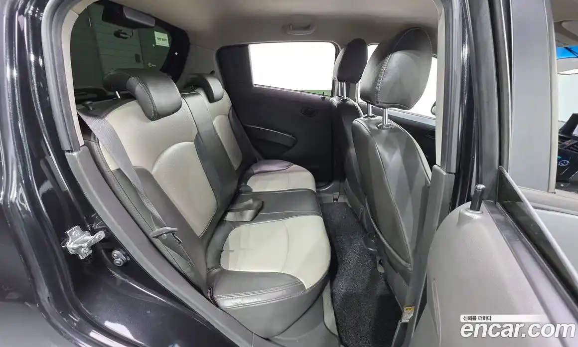 Chevrolet Matiz 2010 1.0 Автомат в Москве № 239179, фото 3