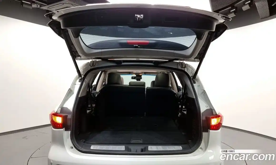 Infiniti QX60 2015 3.5 Автомат в Москве № 245590, фото 8