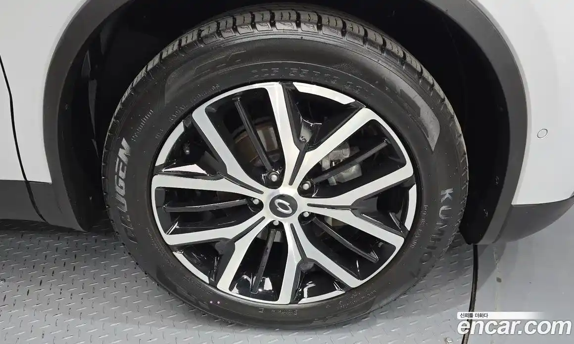 Renault QM6 2023 2.0 Автомат в Москве № 264679, фото 18