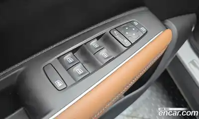 Renault QM6 2023 2.0 Автомат в Москве № 264679, миниатюра 4