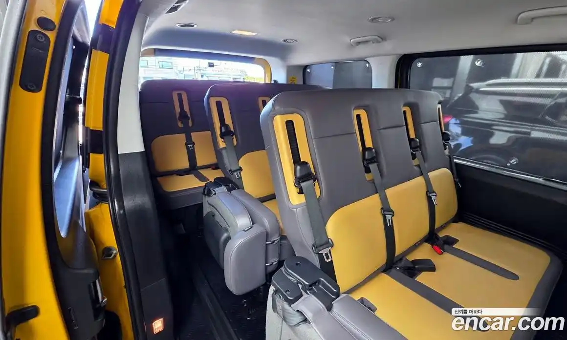 Hyundai Staria 2023 3.5 Автомат в Москве № 267277, фото 17