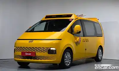 Hyundai Staria 2023 3.5 Автомат в Москве № 267277, миниатюра 2