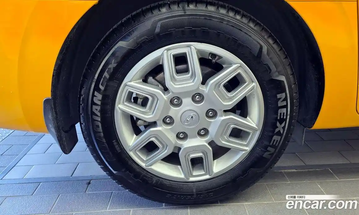 Hyundai Staria 2023 3.5 Автомат в Москве № 267277, фото 8