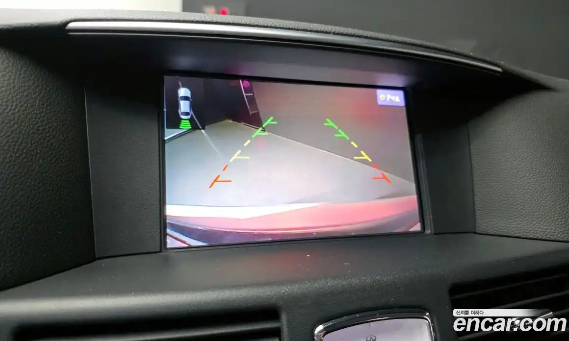 Infiniti Q70 2018 3.7 Автомат в Москве № 268081, фото 20