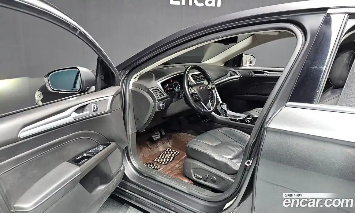 Ford Mondeo 2015 2.0 Автомат в Москве № 273417, фото 5