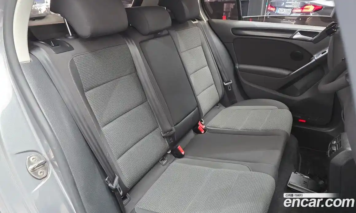 Volkswagen Golf 2012 2.0 Автомат в Москве № 277406, фото 3