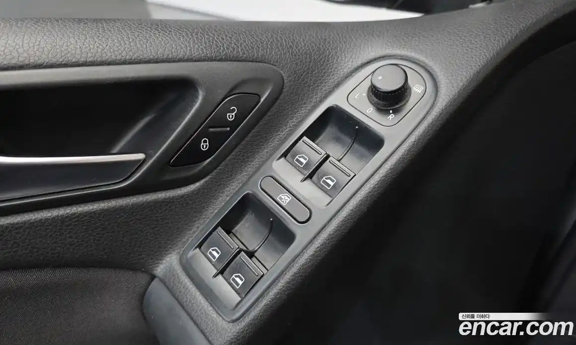 Volkswagen Golf 2012 2.0 Автомат в Москве № 277406, фото 5