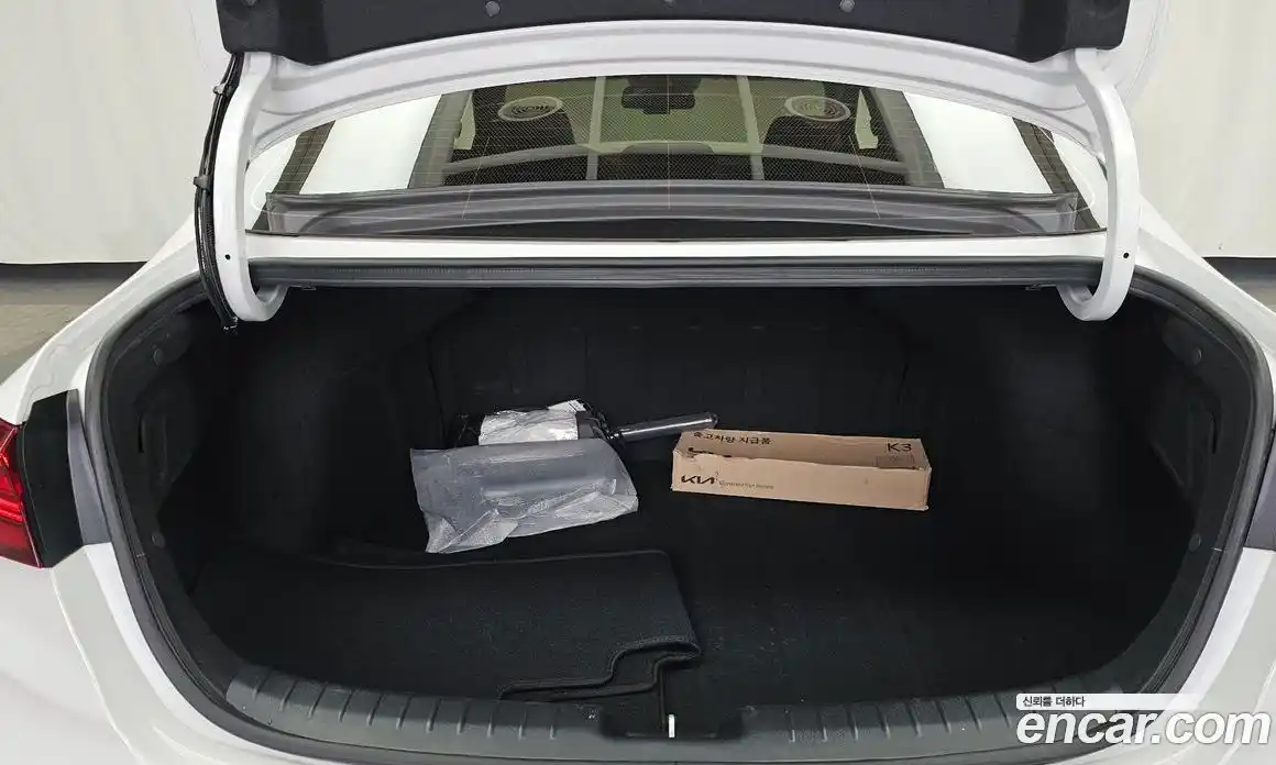 Kia K3 2022 1.6 Автомат в Москве № 288135, фото 16