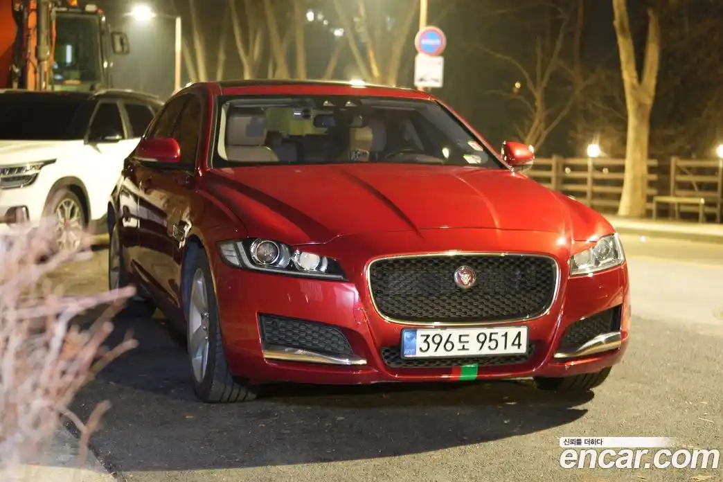 Jaguar XF 2016 2.0 Автомат в Москве № 305196, фото 12