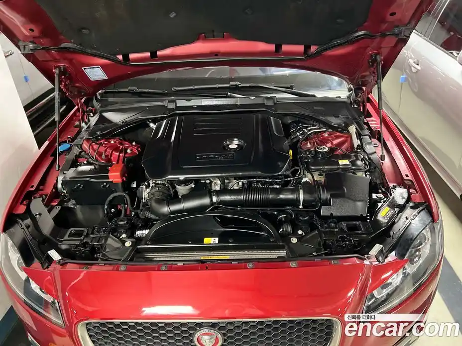 Jaguar XF 2016 2.0 Автомат в Москве № 305196, фото 16