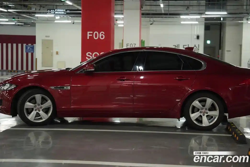 Jaguar XF 2016 2.0 Автомат в Москве № 305196, фото 4