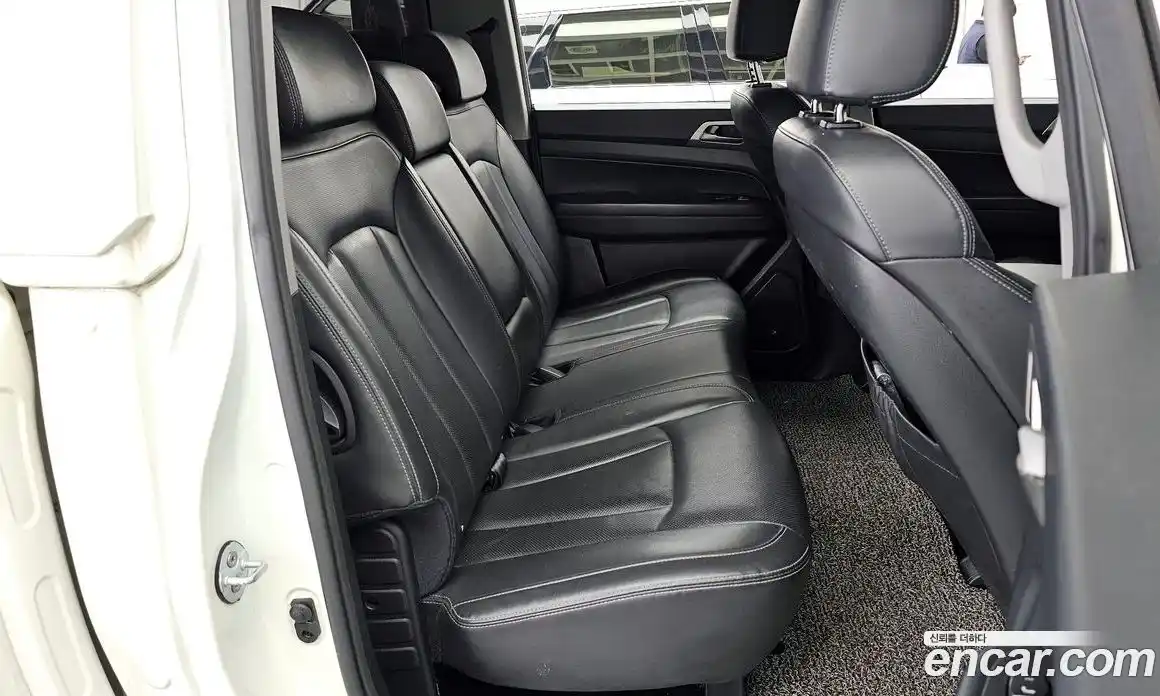 SsangYong Rexton 2018 2.2 Автомат в Москве № 30697, фото 3