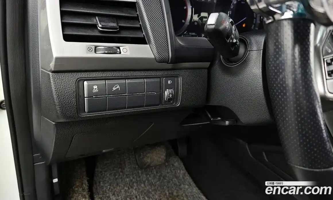 SsangYong Rexton 2018 2.2 Автомат в Москве № 30697, фото 8