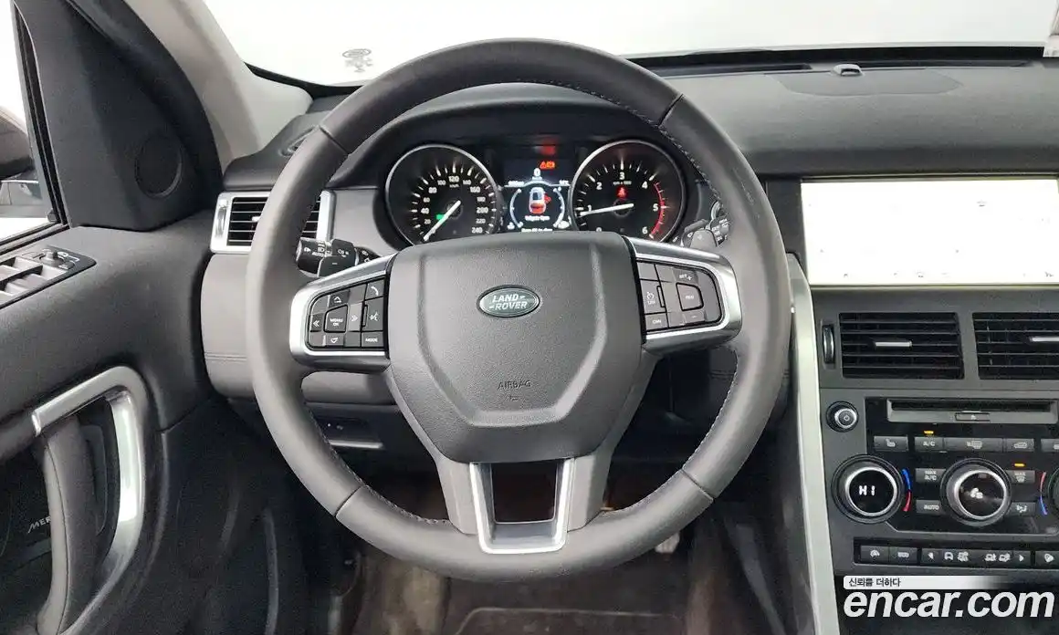 Land Rover Discovery Sport 2017 2.0 Автомат в Москве № 315664, фото 5