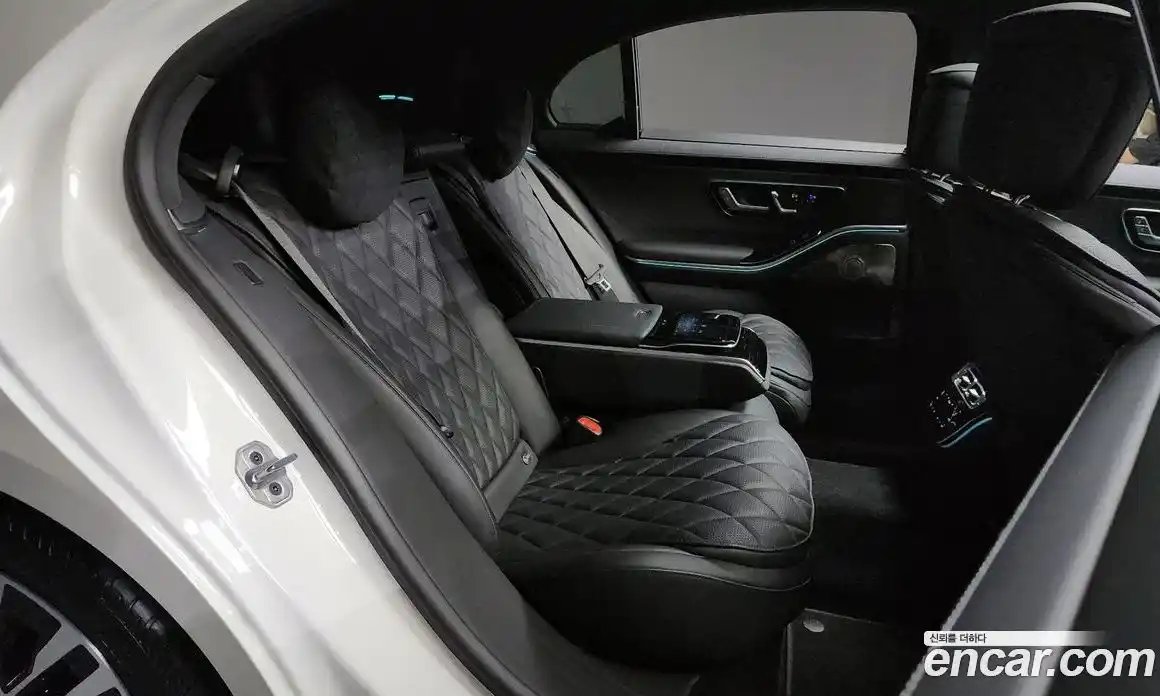 Mercedes-Benz S-Class 2023 3.0 Автомат в Москве № 338099, фото 12