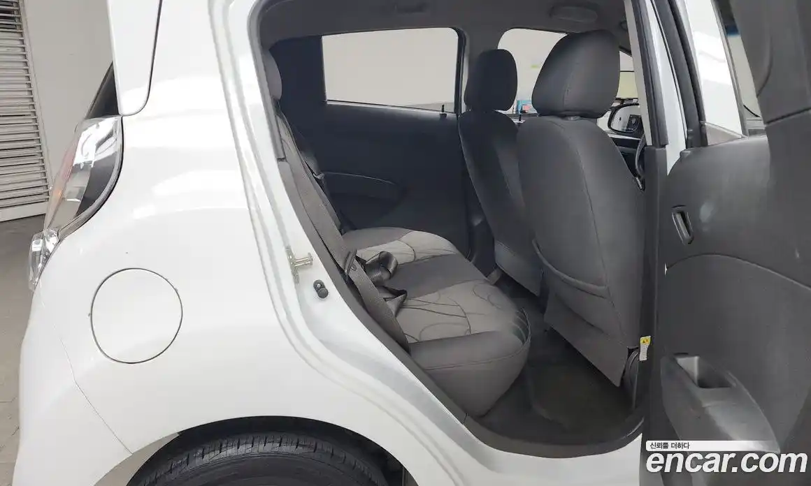 Chevrolet Spark 2012 1.0 Механическая в Москве № 40654, фото 13