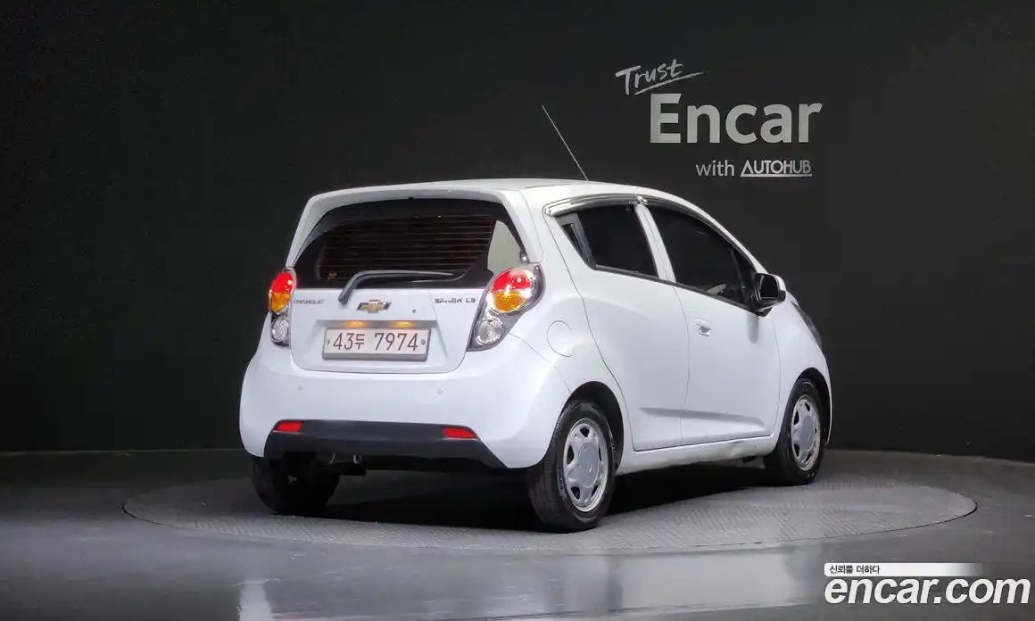 Chevrolet Spark 2012 1.0 Механическая в Москве № 40654, фото 14