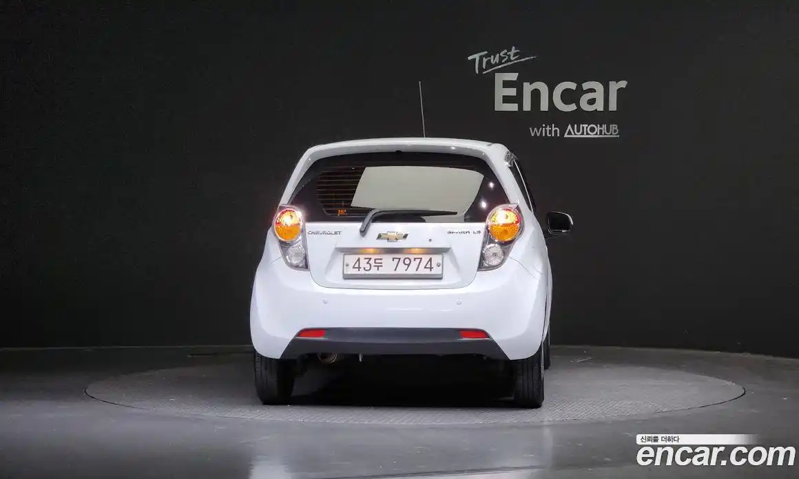 Chevrolet Spark 2012 1.0 Механическая в Москве № 40654, фото 4