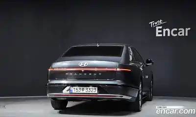 Hyundai Grandeur 2023 2.5 Автомат в Москве № 43856, миниатюра 4