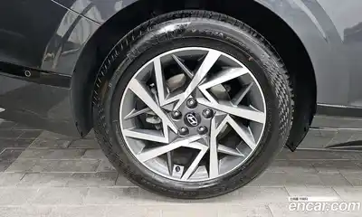 Hyundai Grandeur 2023 2.5 Автомат в Москве № 43856, миниатюра 7