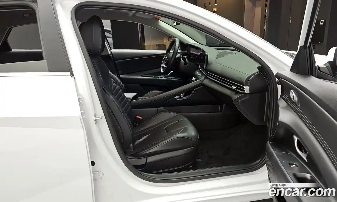 Hyundai Avante 2021 1.6 Автомат в Москве № 45834, фото 15