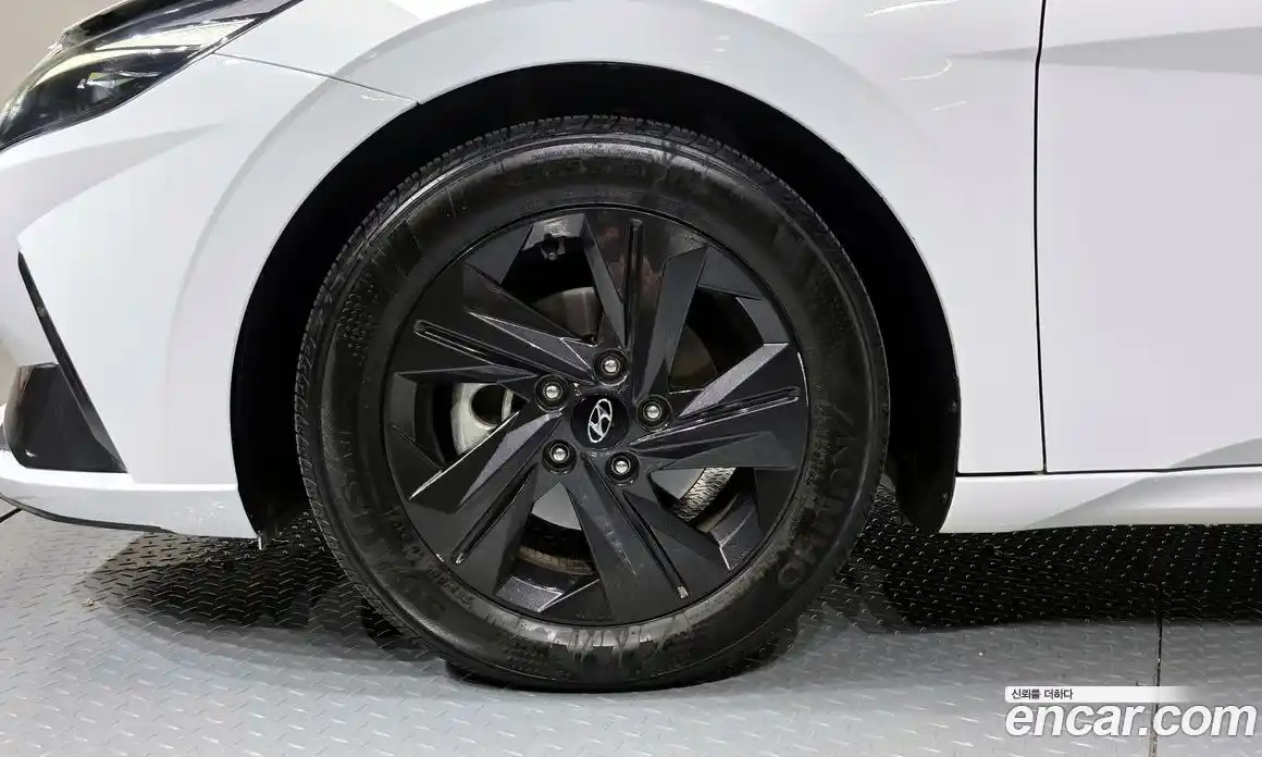 Hyundai Avante 2021 1.6 Автомат в Москве № 45834, фото 5