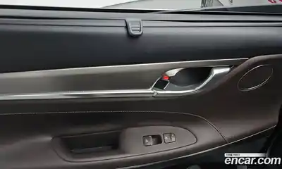 Hyundai Grandeur 2021 2.5 Автомат в Москве № 50149, миниатюра 2