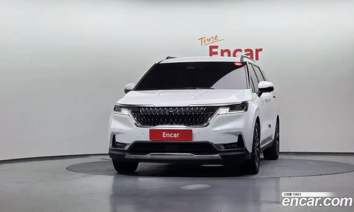 Kia Canival 2023 3.5 Автомат в Москве № 52471, фото 12